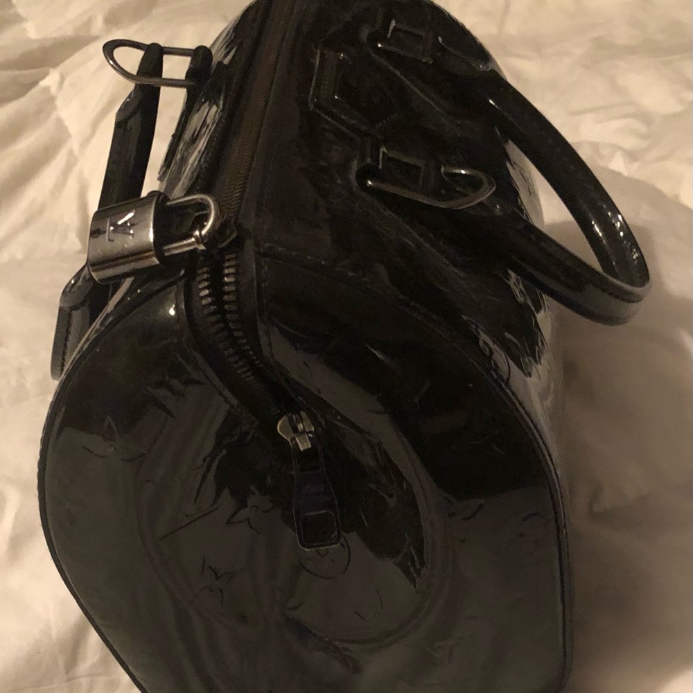 Authentic Louis Vuitton Vernis Montana Black Satchel Dark Silver Hardware - Picture 5 of 11